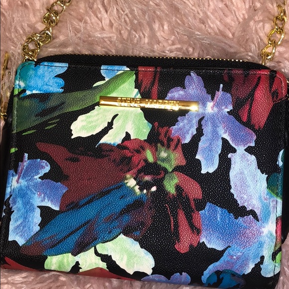 Steve Madden Crossbody Bag - Picture 2 of 11